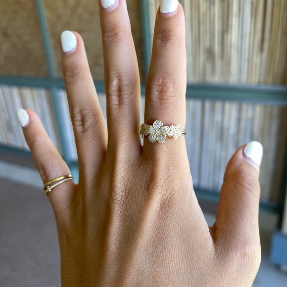 MAUI DIVERS Gold & Diamond Ring - Picture 7 of 17